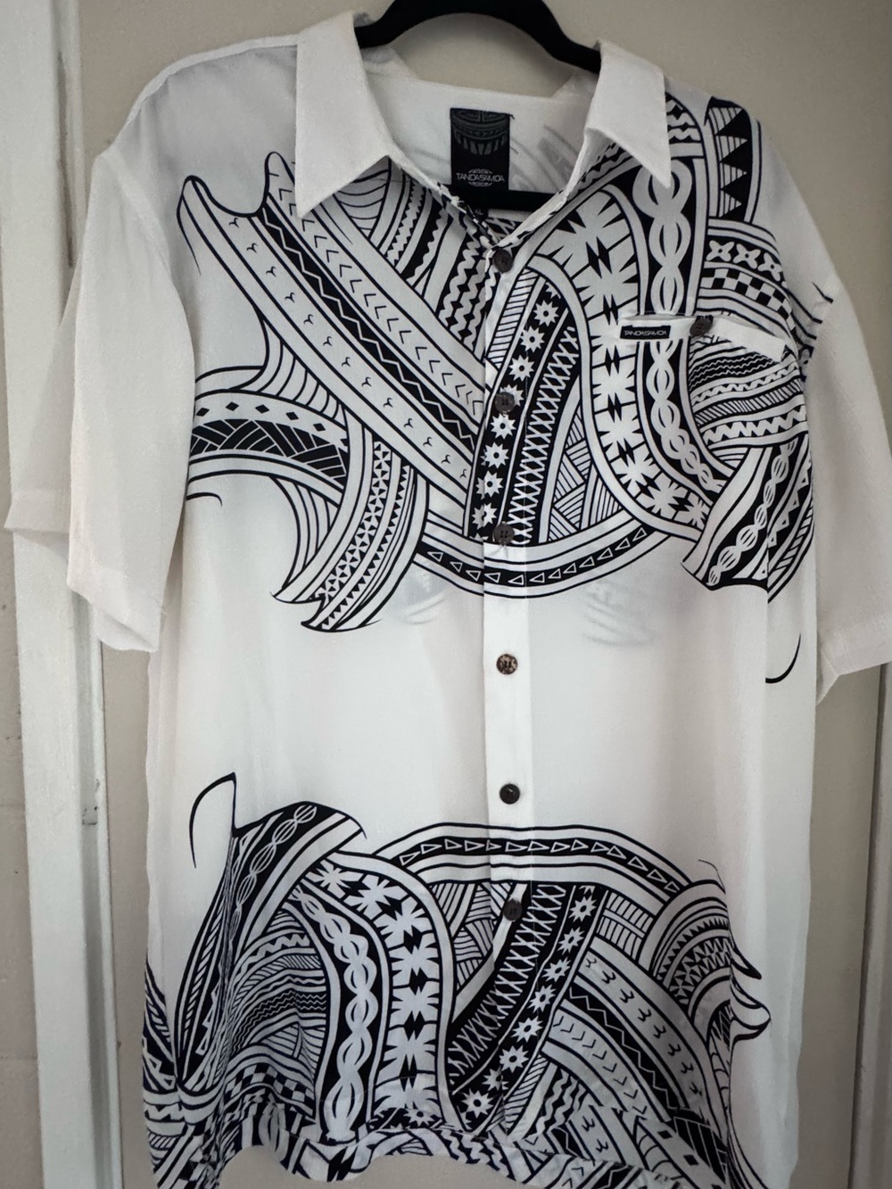 Tanoa-Black & White Polynesian Patterned Short-Sleeve Men's Aloha Shirt